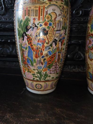 Pair of Chinese Vases