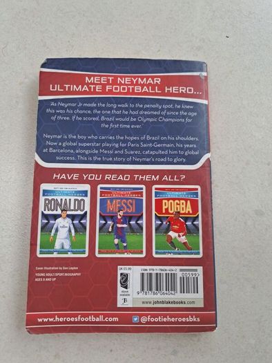 Ultimate Football Heroes Books