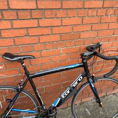 carrera road bike