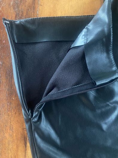 H&M Black faux leather skirt