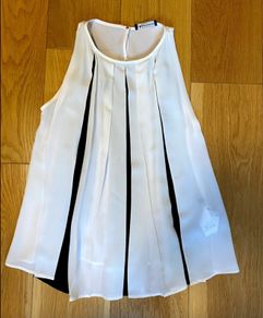 Top silk Aquascutum New w/o tags