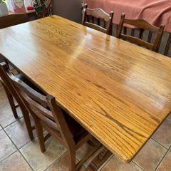 Dining table & 4 chairs