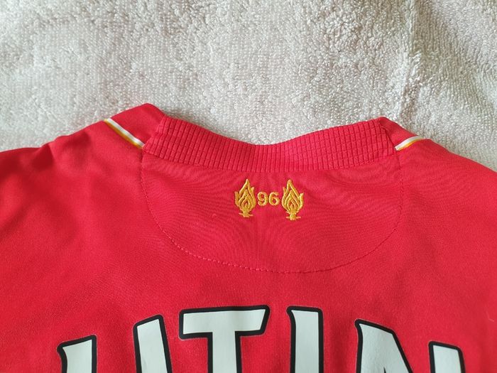 Liverpool Football Club Home Jersey 2015 to 2016 Childrens Large New Balance