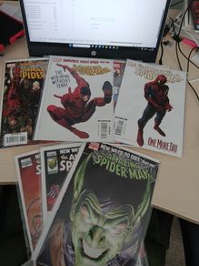 7 x Amazing Spiderman comics