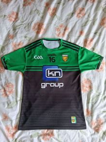 Donegal no.16 goalkeeper jersey