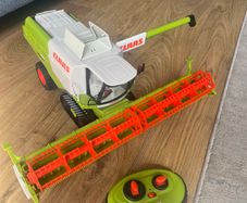 KLAAS remote control Combine Harvester