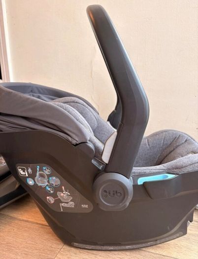 Uppababy Vista Mesa iSize Car seat with isofix