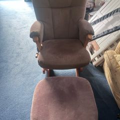 Nursing chair