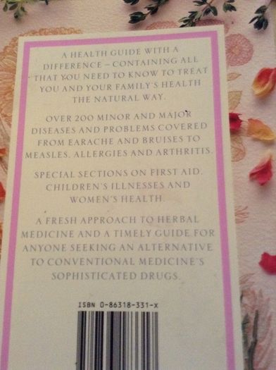 Family Medical Herbal by Kitty Campion