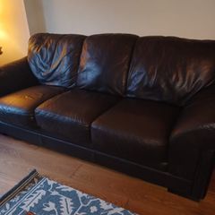 leather sofa plus 2 matching arm chairs