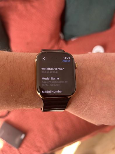 Apple Watch Gold Series 10 GPS + Cellular