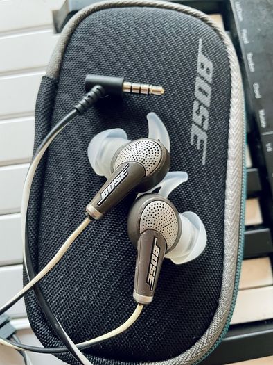 Bose QC20 earphone