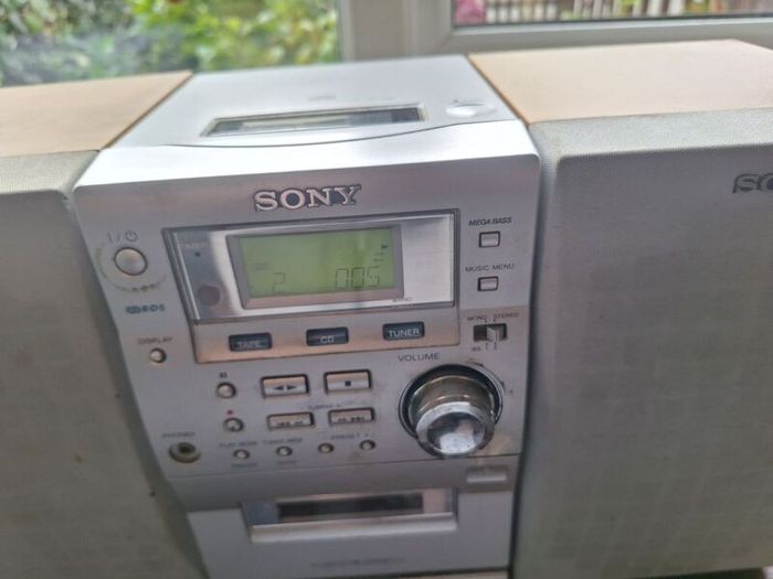 sony cmt-ep50 micro hi-fi system cd cassette radio with remote