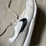 nike woman's trainers Image 9
