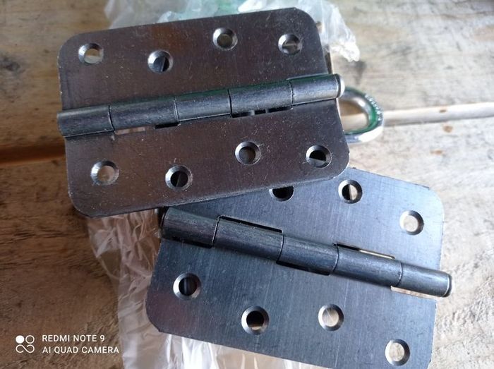 door hinges