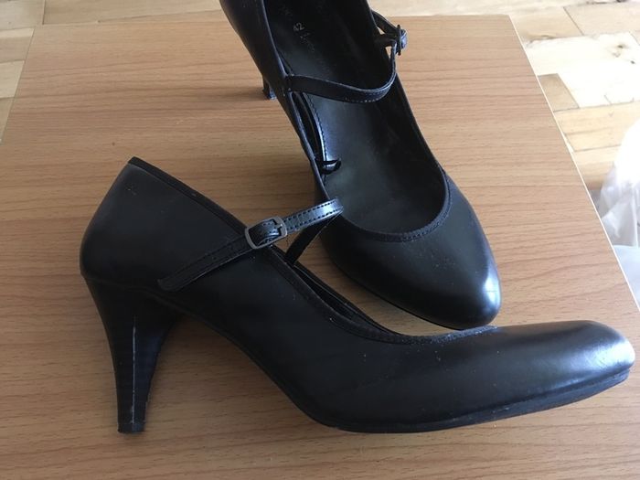 Ladies shoes