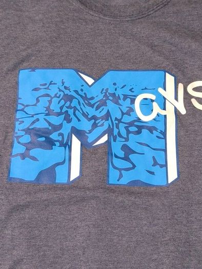 Mavs Speedo t shirt size large