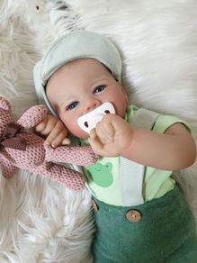Reborns By Laura.  Back By Popular Demand Its Bear.  19 Inch Reborn Doll. Welcome To View