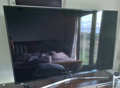 Samsung 75inch Smart TV