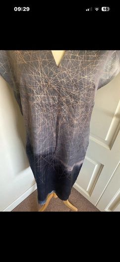 Jigsaw size 10 lined silk dress - grey/gold