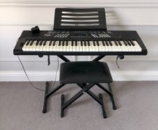 Keyboard/beginners piano
