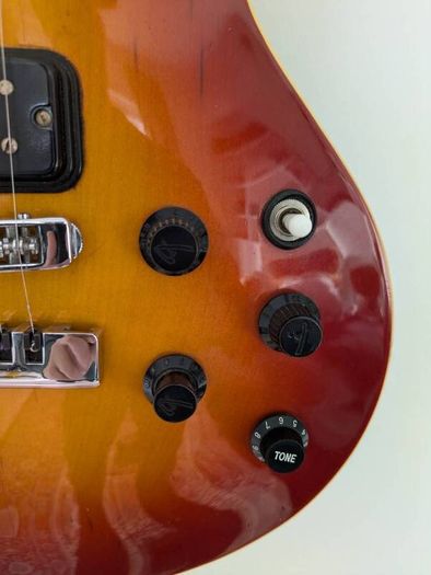 Fender Flame - 1985 (Japanese Vintage)