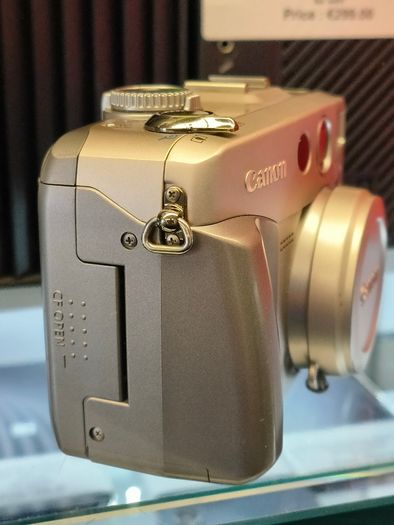 Canon PowerShot G2 4.0 Mega Pixel 3X Optical Zoom Digital Vintage Camera