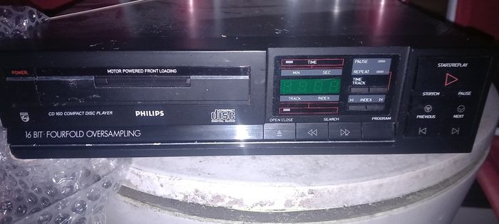 Philips CD-160 player from 1986
