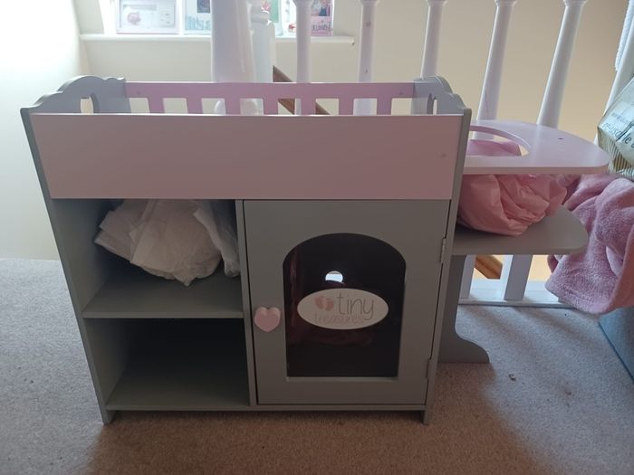 Dolls Changing Unit