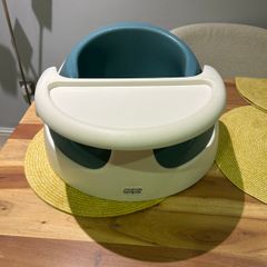 Baby floor seat