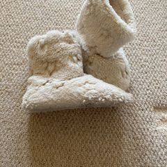 Slipper boots