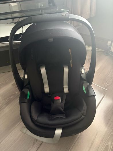 Infant car seat and isofix