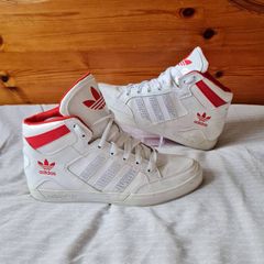 2011 adidas hardcourt hi tops Size 6 eu 40 white/red leather in excellent condition