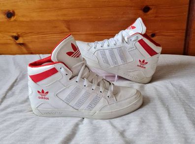 2011 adidas hardcourt hi tops Size 6 eu 40 white/red leather in excellent condition