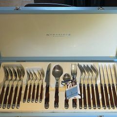 Newbridge Silverware premium Cutlery Set