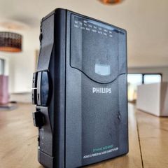 Philips AM/FM Stereo Cassette Player