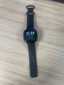 fitbit versa 3 smartwatch