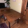 SOLID OAK TABLE Mid Century in VG condition with two adjustable tabletop sizes. Image 3