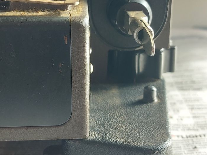 Vintage Eiki Elf NT-1 16mm Sound Film Projector Working Motor Lamp Kowa 11.250mm Lens, in very good condition, not tested