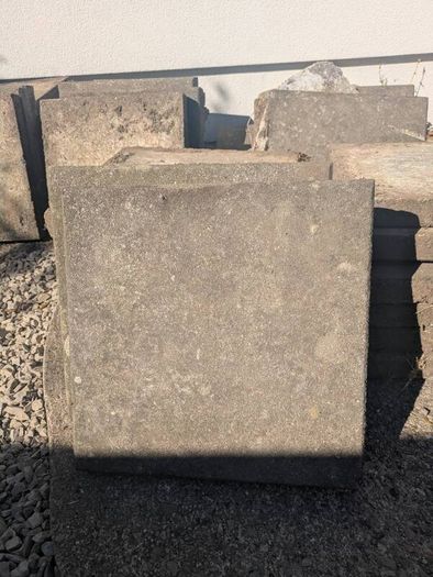 Paving Slabs / Patio Bricks