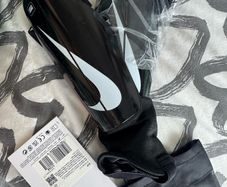 Nike Charge Shin Guards (Size Small) Brand New with Bag