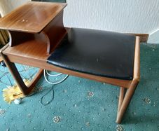 Telephone hall seat