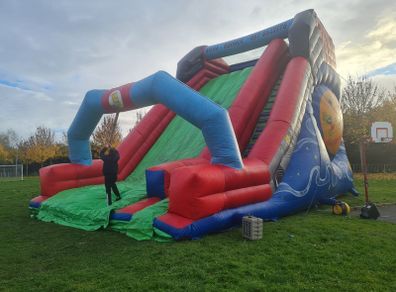 Mega Large Bouncing Castle Slide 26ft tall