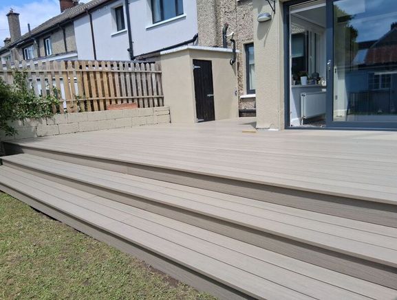 Decking/composite and timber