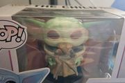 Star Wars the Mandalorian The Child with Frog (#379)