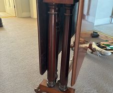 beautiful drop leaf mahogany