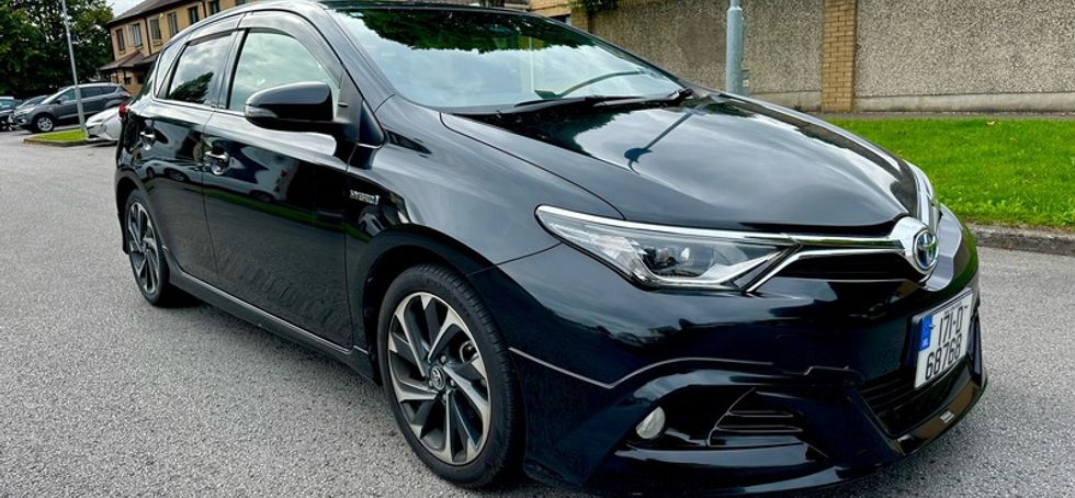 2017 Toyota Auris - Hybrid G Package
