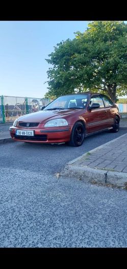 Honda Civic 1.5i LS VTEC