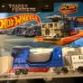 Ultra Magnus & Optimus Prime Hot Wheels Set Image 2