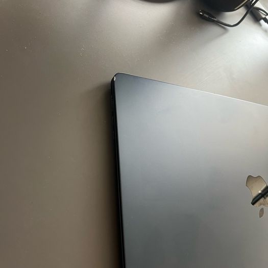 MacBook Air M2 15" (2023)